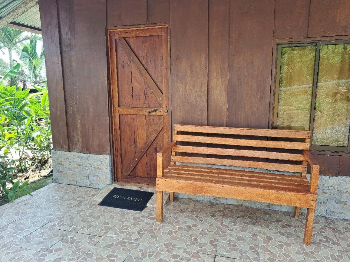 Posada Rio Celeste In Bed and Breakfast Εξωτερικό φωτογραφία